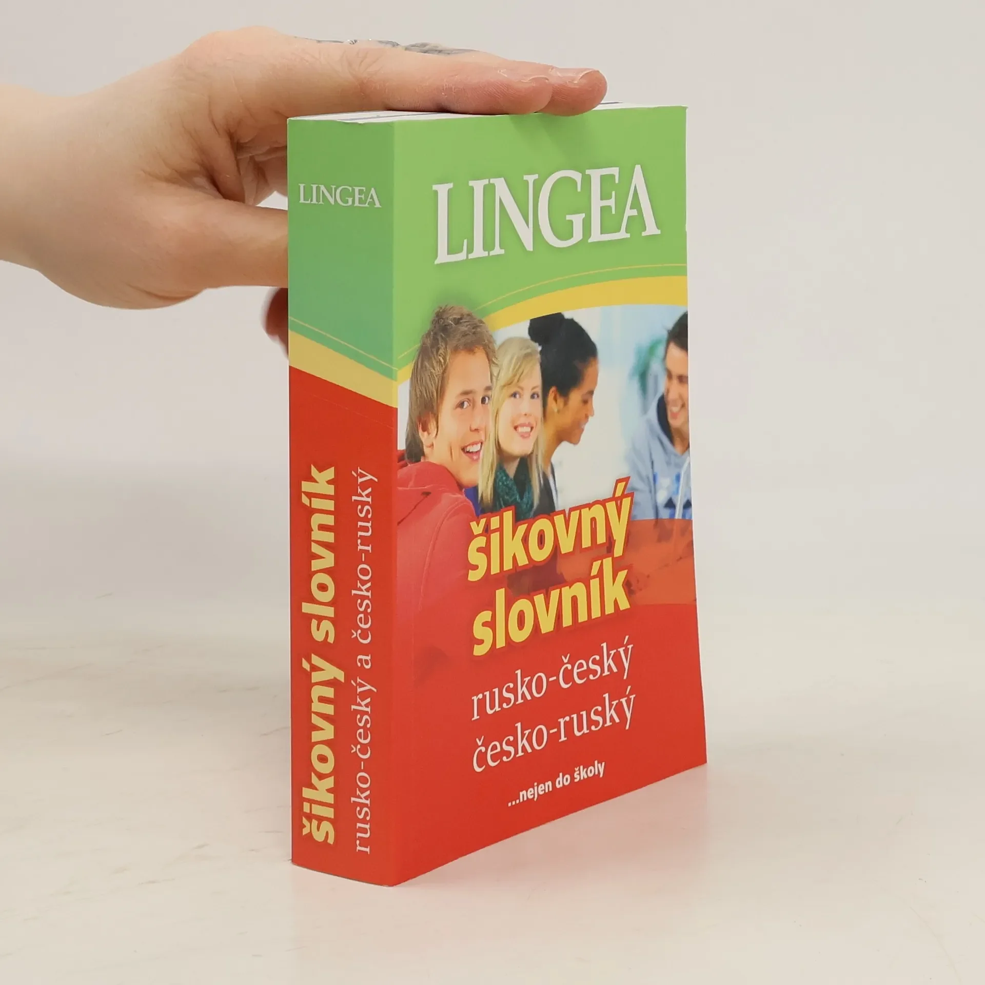 Обложка книги «Šikovný slovník rusko-český, česko-ruský»