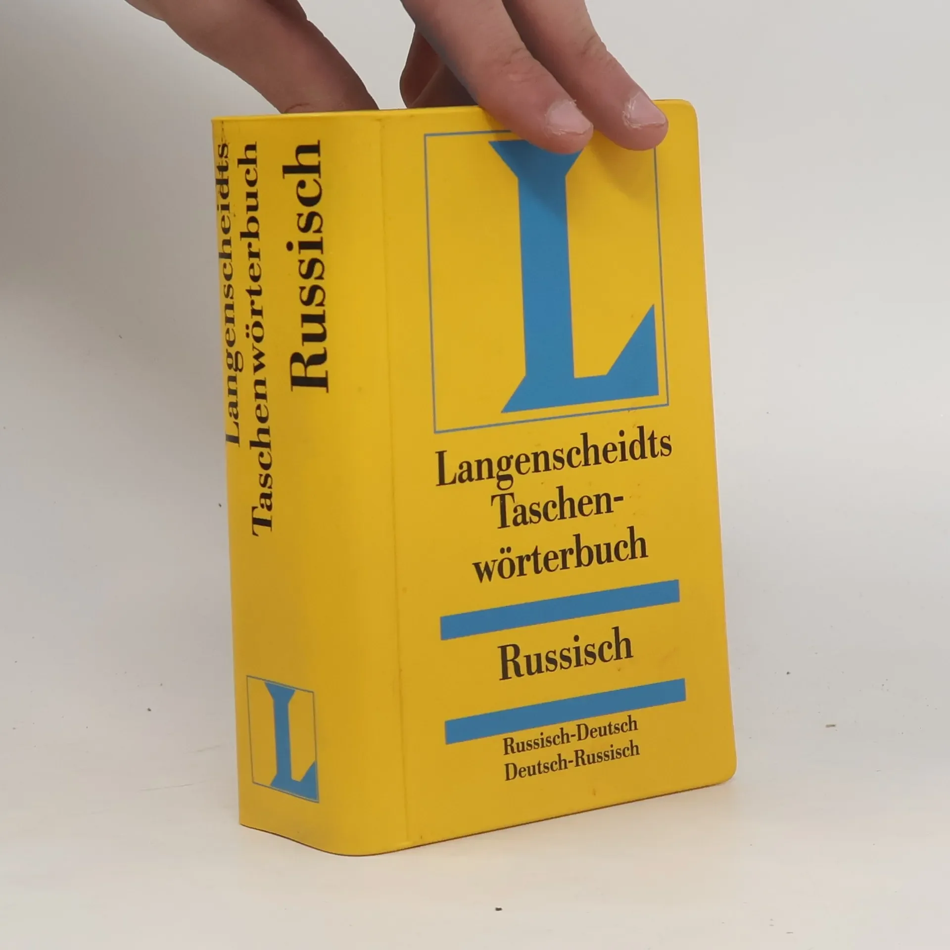 Обложка книги «Langenscheidt Russisch - Deutsch»