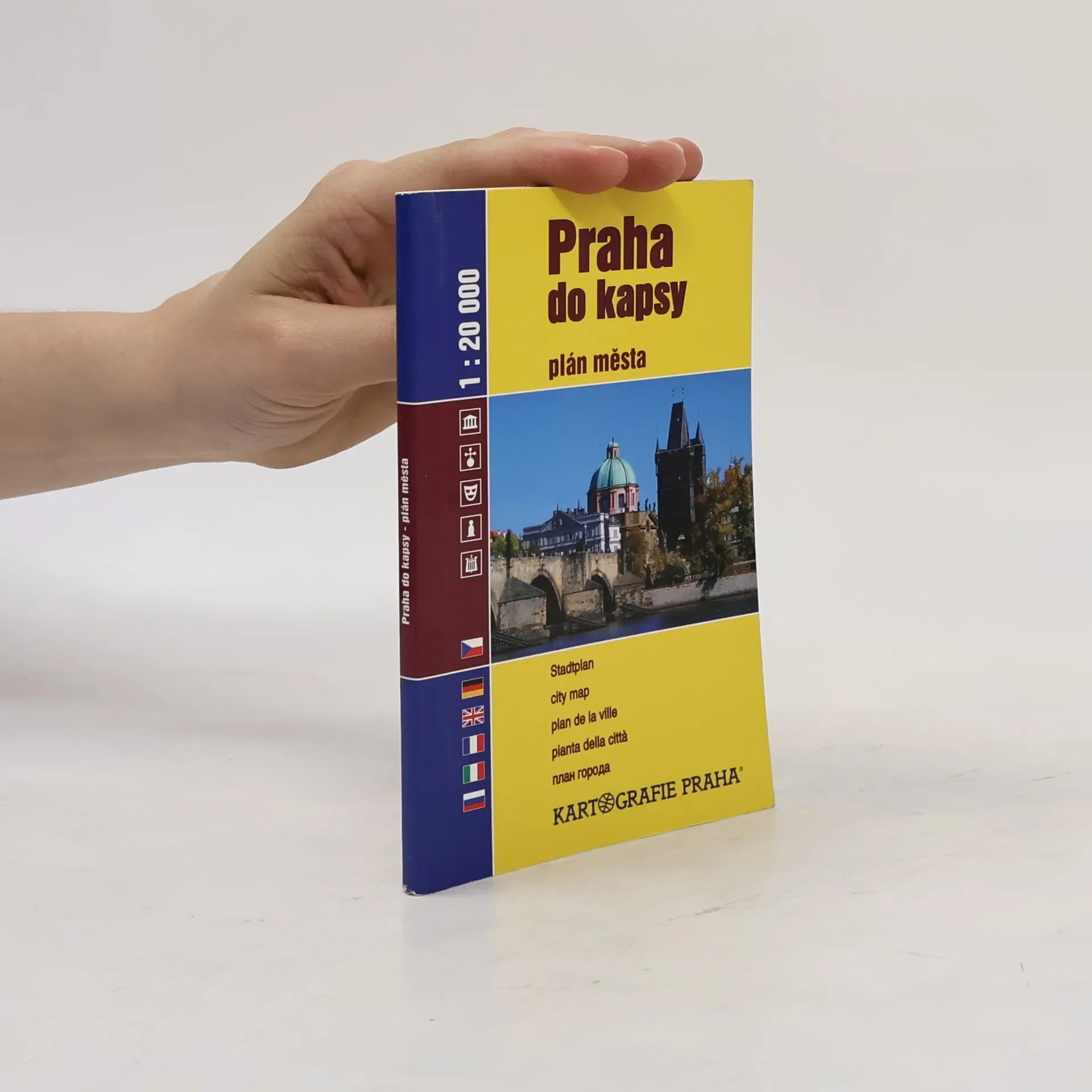 Обложка книги «Praha do kapsy. Plán města»