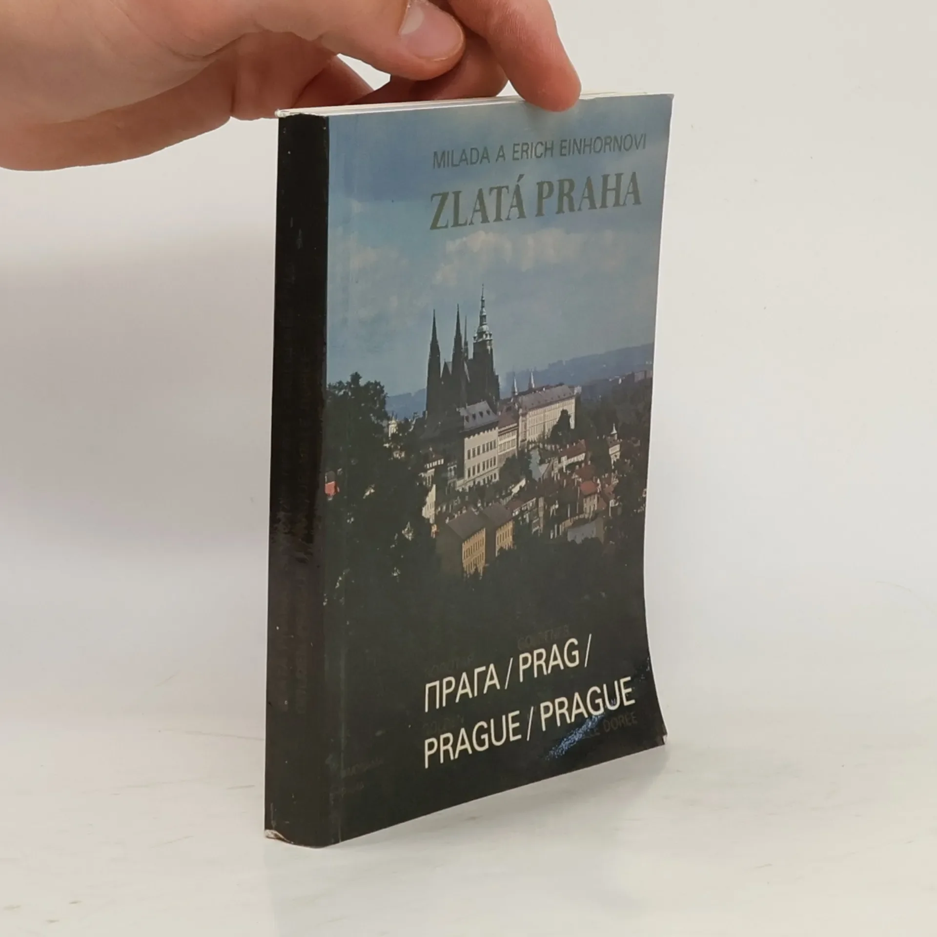 Обложка книги «Zlatá Praha»
