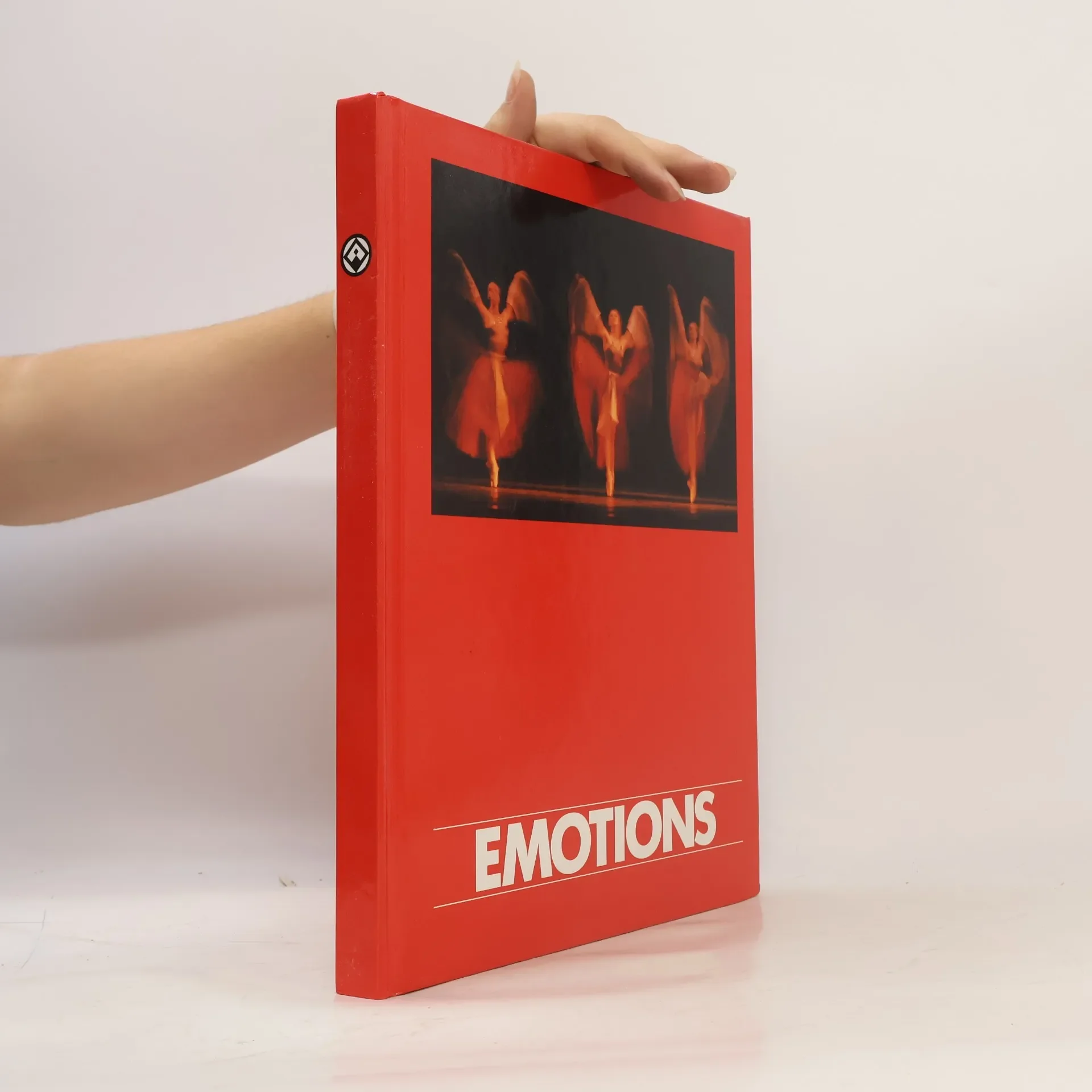 Обложка книги «Emotions»