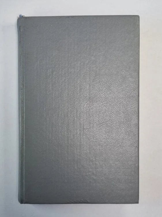 Обложка книги «Через месяц, через год. Волшебные облака. Душа, покрытая синяками. Сигнал о капитуляции»