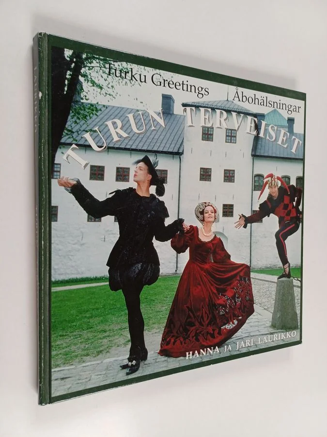 Обложка книги «Turun terveiset = Åbohälsningar = Turku greetings = Hommages de Turku = Anregende Grüsse aus Turku = Na pamât' o Turku»