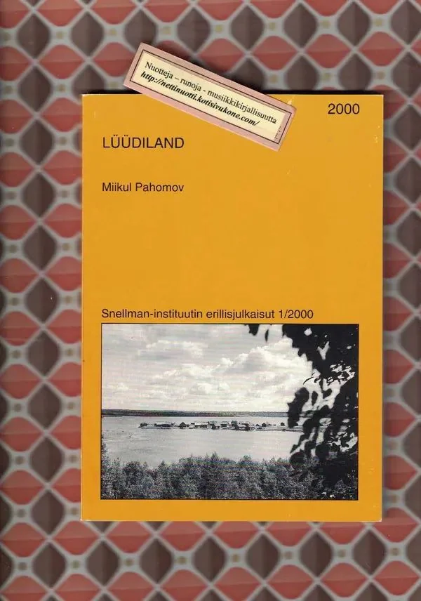 Обложка книги «Lüüdiland : runokird' lüüdin heimon kolmes mujus = kolmivärinen runokokoelma lyydin kielellä»
