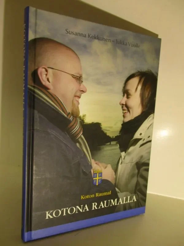 Обложка книги «Kotona Raumalla = Koton Raumal»