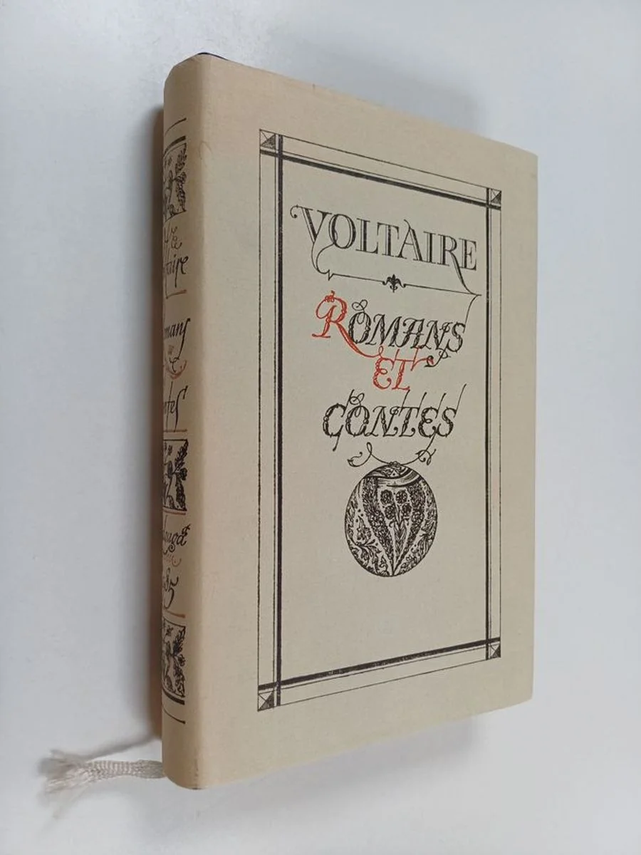 Обложка книги «Lot de livres Voltaire Contes et La Bruyère les caractères»