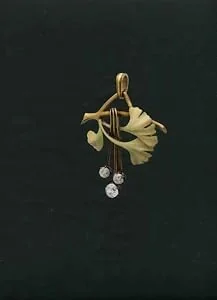 Обложка книги «Carl Faberge and the Russian Renaissance / Carl Faberge I epocha russkogo renesansa»